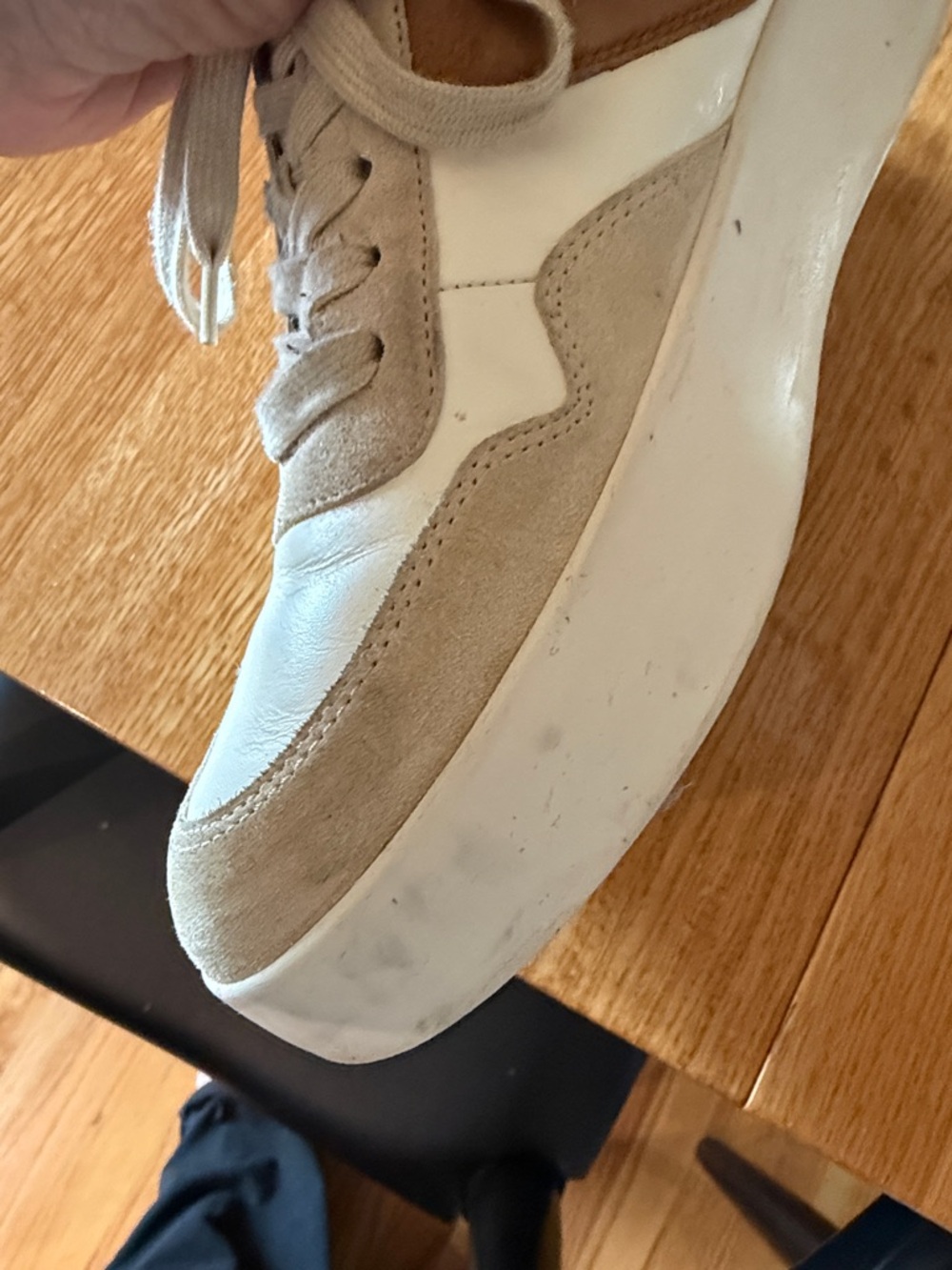 Vince Women’s White and Beige Low-Top Suede & Leather Sneakers Size 9 - Picture 8 of 10